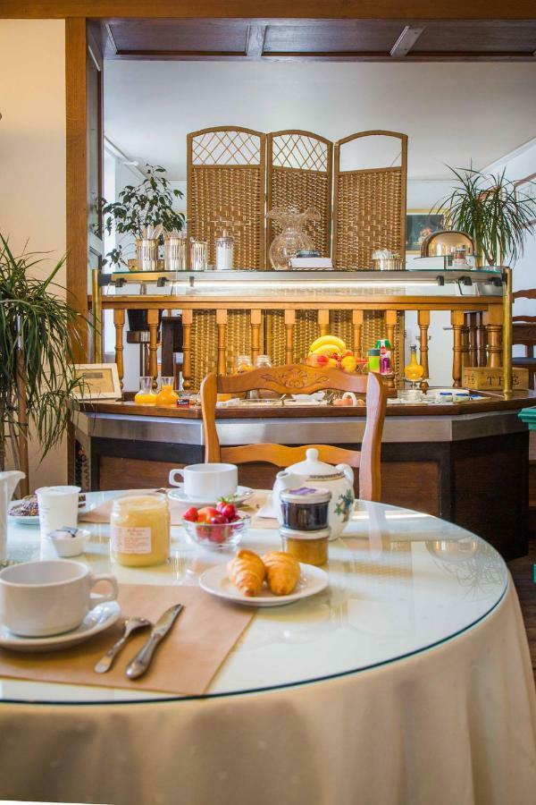 Hostellerie Du Parc カンボ・レ・バン エクステリア 写真